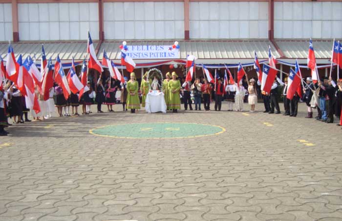 Municipio De San Clemente Decretó Embanderamiento Obligatorio Por Fiestas Patrias Y 154º Aniversario De La Comuna Atentos